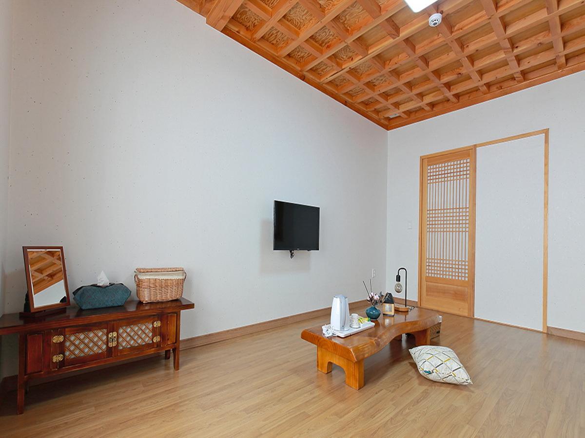 Cheonggong Hanok Stay Кёнджу Экстерьер фото
