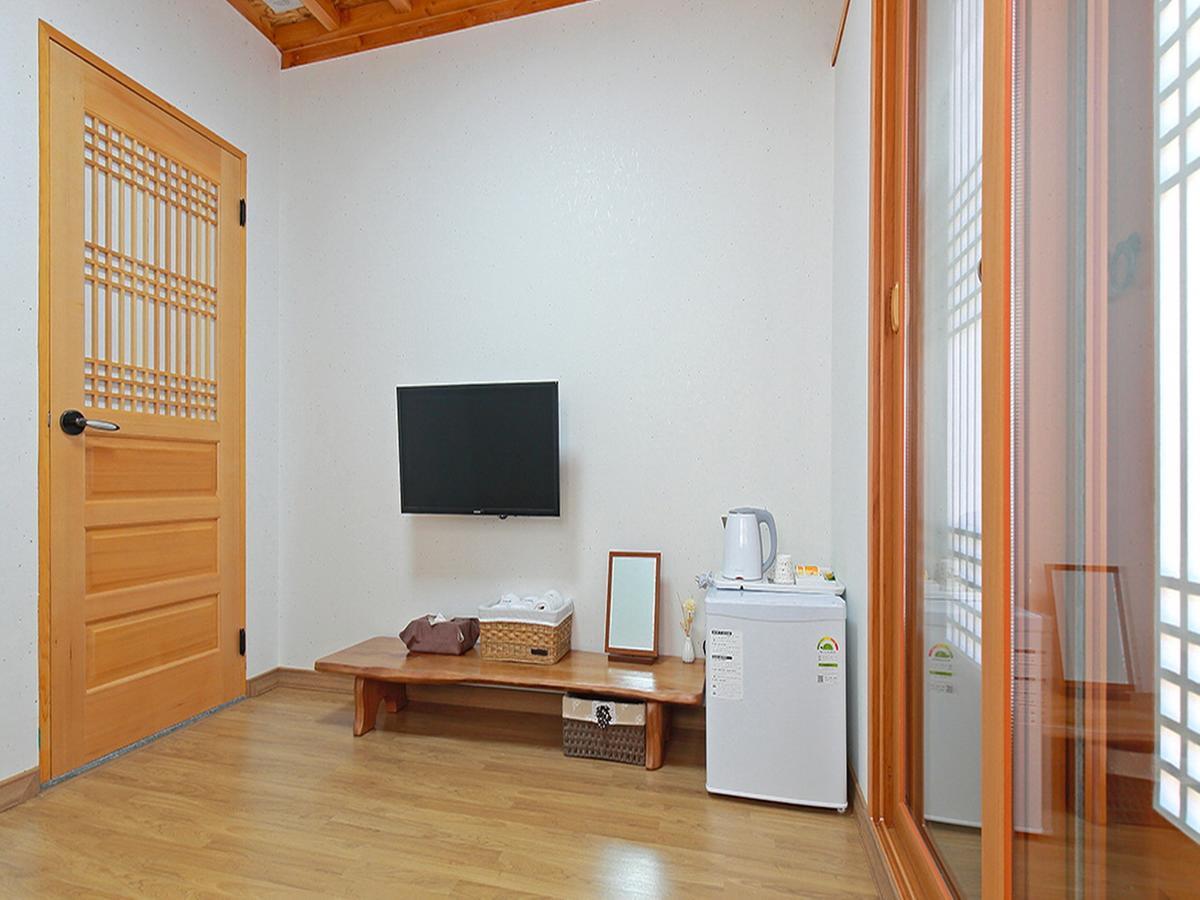 Cheonggong Hanok Stay Кёнджу Экстерьер фото