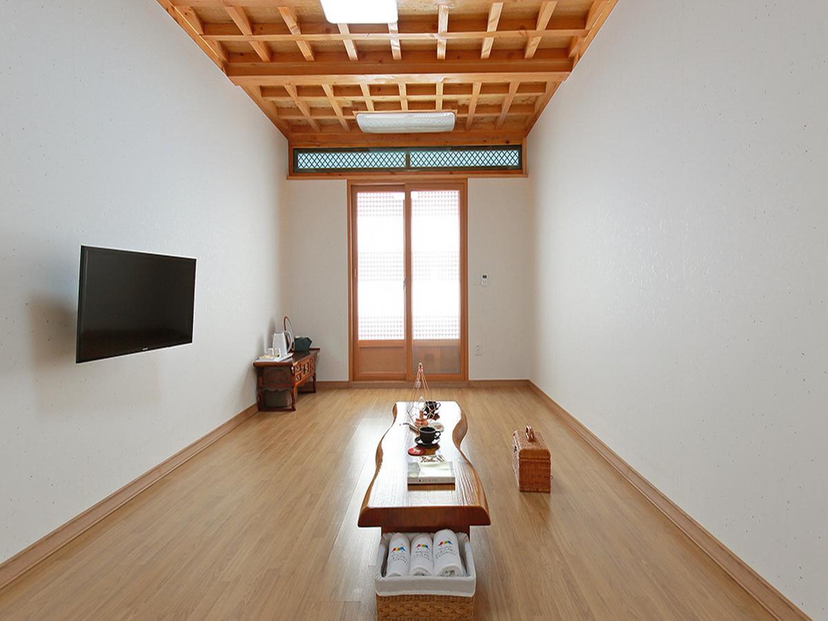 Cheonggong Hanok Stay Кёнджу Экстерьер фото