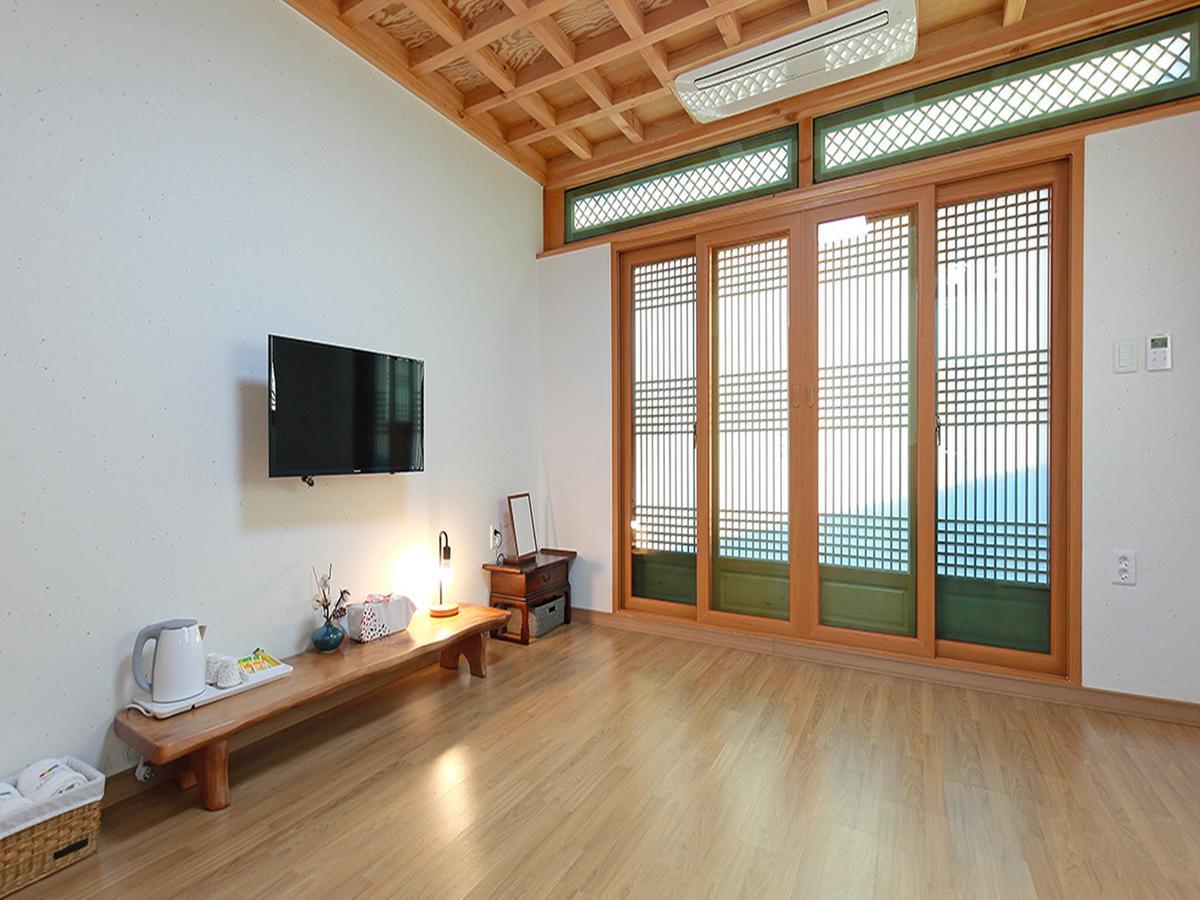 Cheonggong Hanok Stay Кёнджу Экстерьер фото