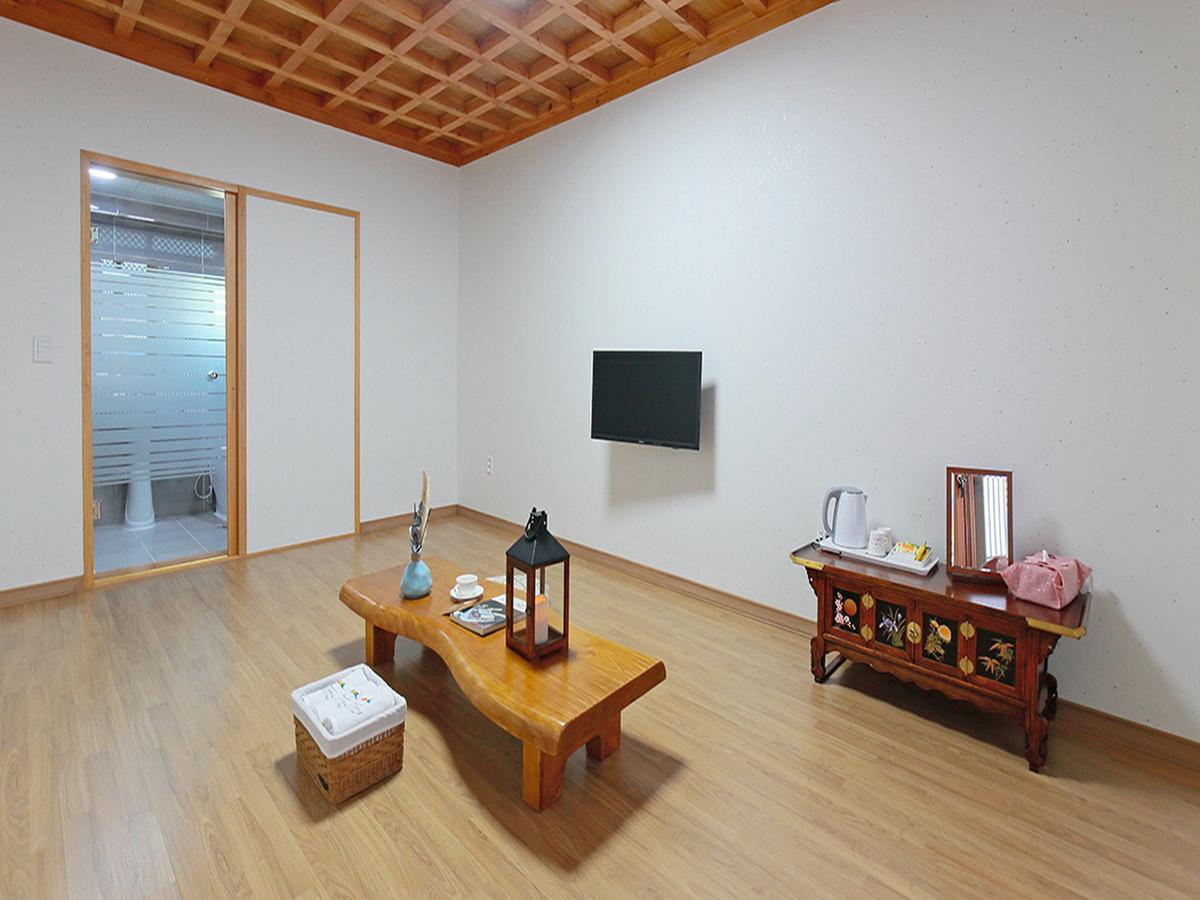 Cheonggong Hanok Stay Кёнджу Экстерьер фото