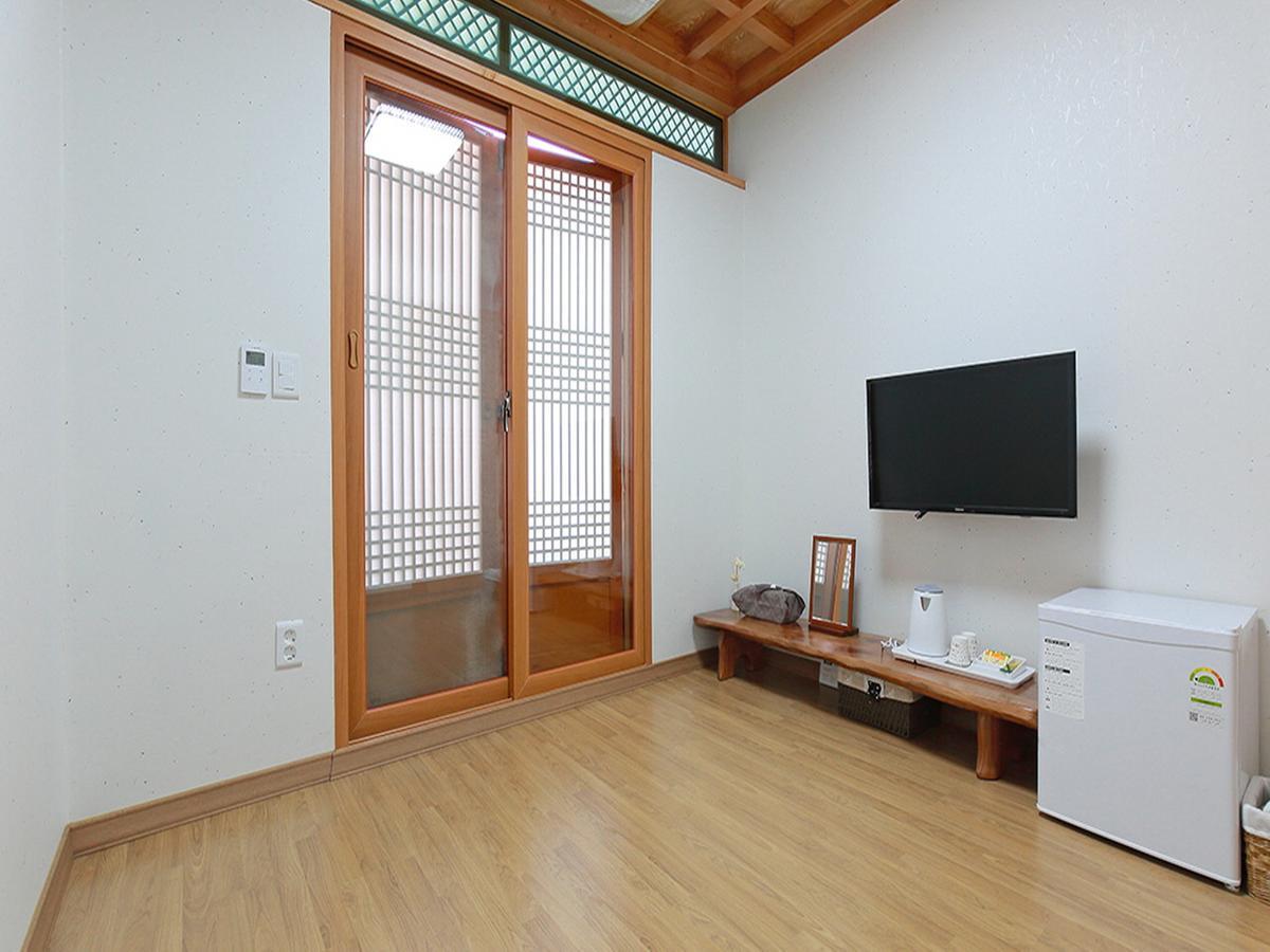 Cheonggong Hanok Stay Кёнджу Экстерьер фото